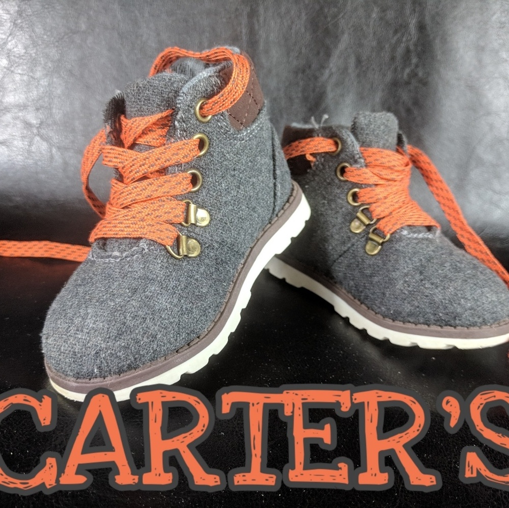 🧡 CARTER'S KID LIKE S BOOTS!! SIZE 5